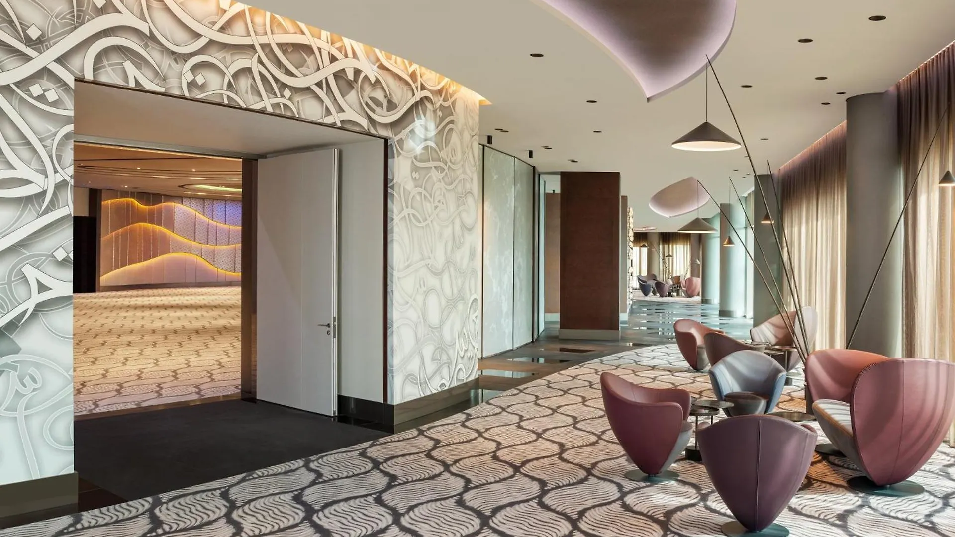 Отель W Dubai - The Palm 5*,
